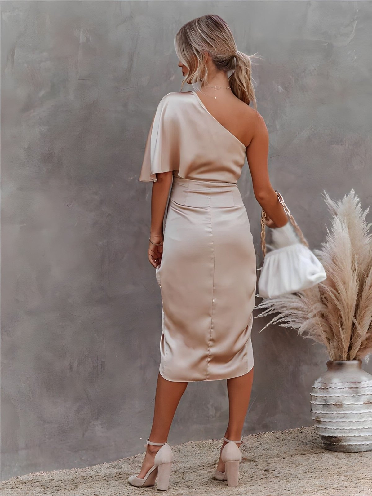 LUCIE | Robe Élégante Asymétrique