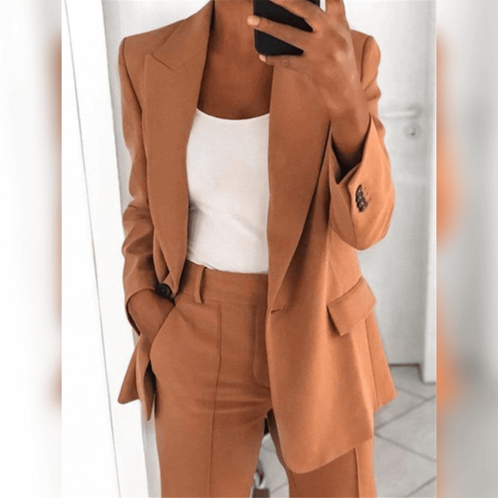 ÉVANA | Tailleur bleu poudre 2 pièces