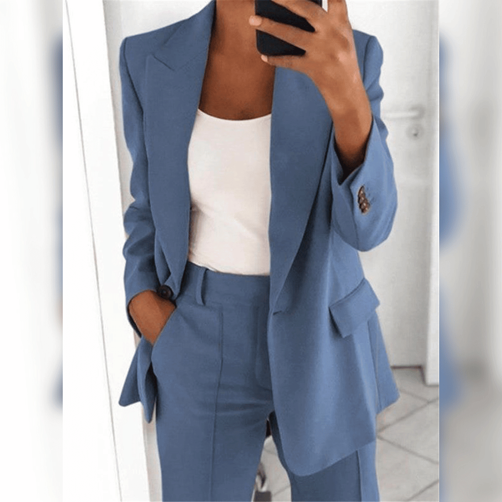ÉVANA | Tailleur bleu poudre 2 pièces