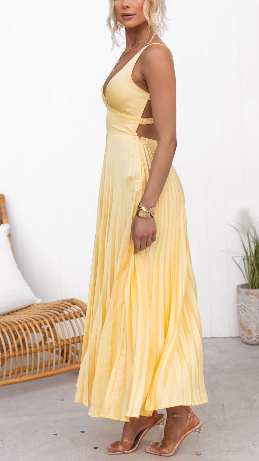 NÉRIA | Robe longue plissée
