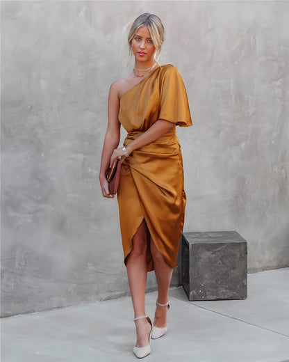 LUCIE | Robe Élégante Asymétrique